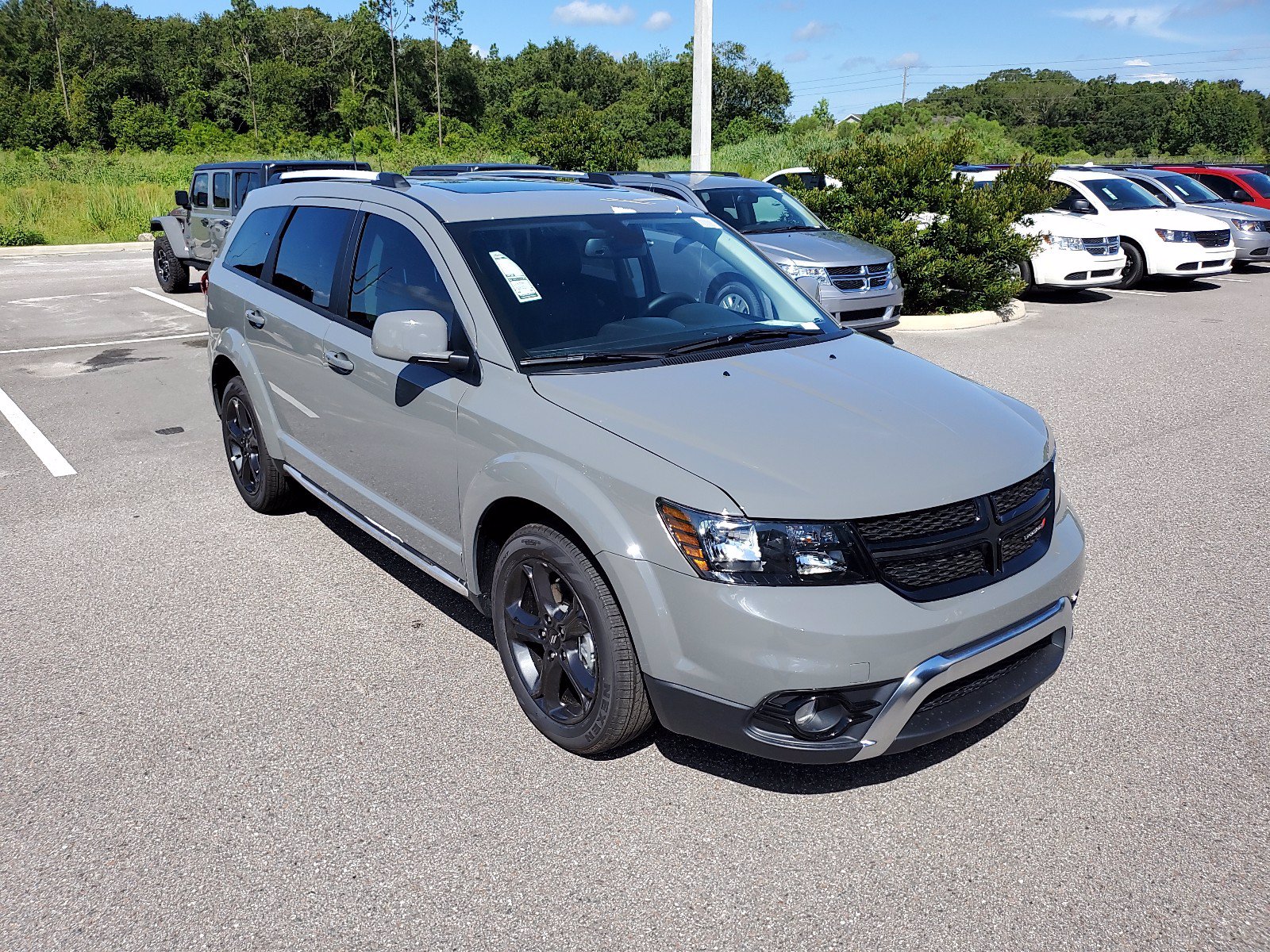 New 2020 DODGE Journey Crossroad FWD Sport Utility